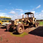 LOTE 011 - Motoniveladora Huber Warco Mb. Ano 1982