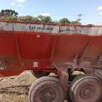 LOTE 009 - Distribuidor de Calcário - Marca: Ipacol - Capacidade: 5,5 T