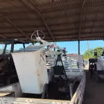 LOTE 018 - Cesto aéreo com 9.5 de alcance, não isolado com carroceria, com sapata estabilizadora, em funcionamento