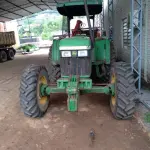 LOTE 002 - Trator Agrícola John Deere - Modelo 5600 - Ano/Modelo: 2001/2001