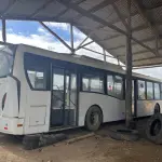 LOTE 003 - Ônibus SCANIA/CAIO MILLENIUN L94UB, Ano/Modelo 1998/1999, Capacidade: 41 passageiros